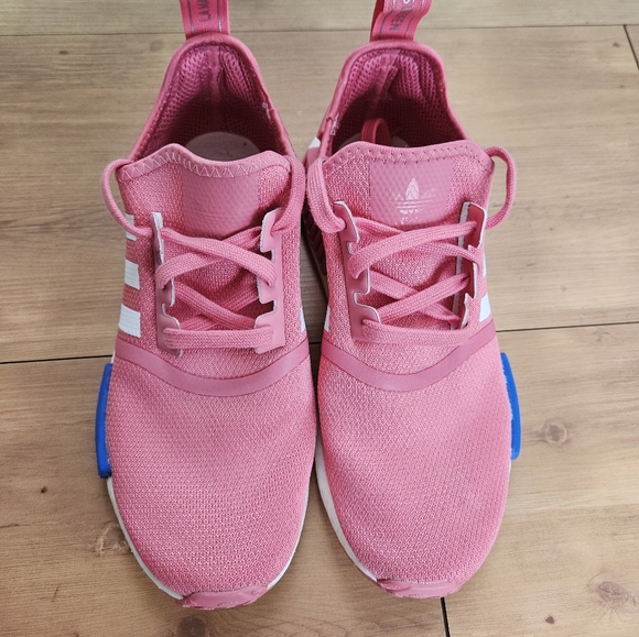 Adidas Women's NMD_ R1 size 8 - Picture 3 of 9